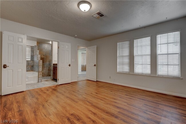 Photo - 3905 Landsdown Pl