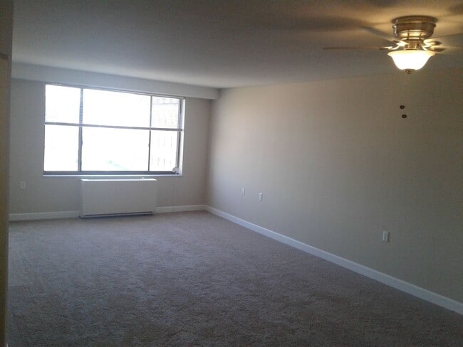 Photo - Garfield Tower - GAR