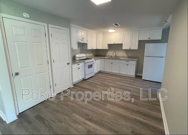 Photo - 1609 Clover Dr