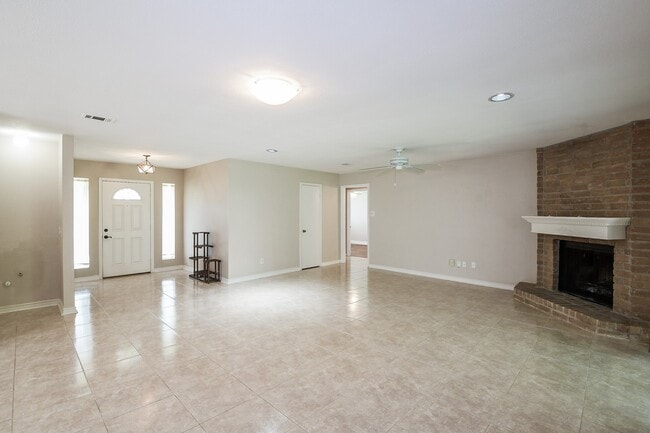 Photo - 19406 Enchantington Cir