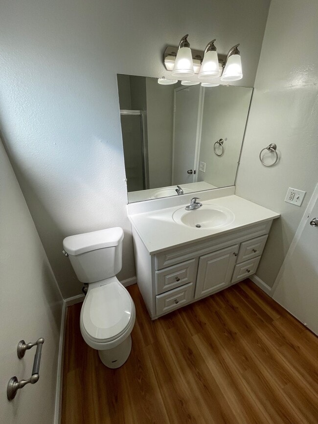 Villa Monterey Apartments