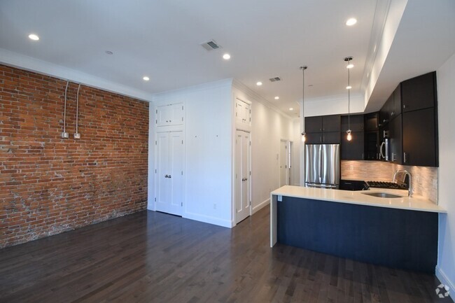Building Photo - 134 Warren St Rental