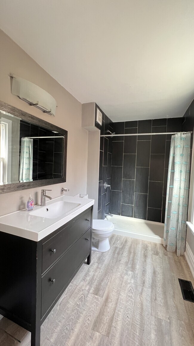 Photo - 29 Haynes Unit 2