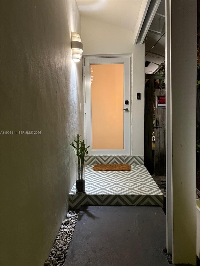 Photo - 3155 Jackson Ave