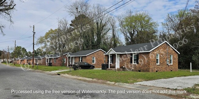 Building Photo - 608 Hugh St