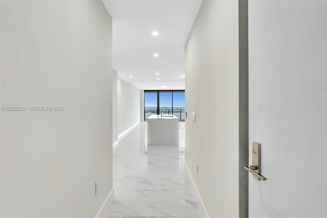 Photo - 700 NE 24th St Unit 5404