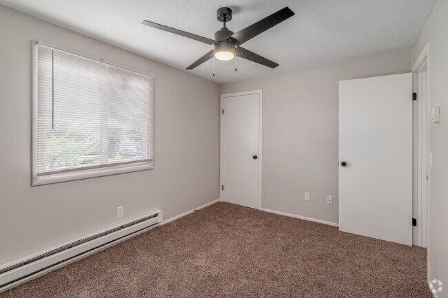 2BD, 1.5BA - 816SF - Primary Bedroom