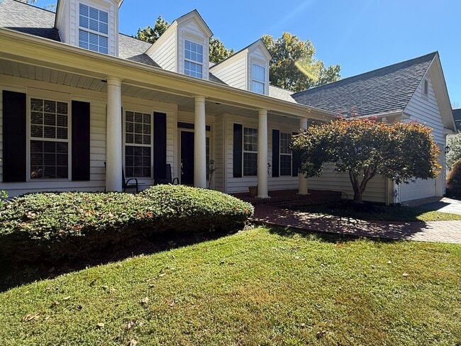 Photo - 935 Charter Oaks Dr