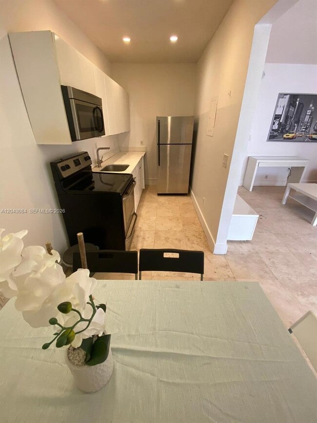 Photo - 934 Michigan Ave Unit 308