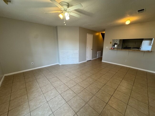 Photo - Myrtle Beach - 2 Bedroom / 1.5 Bathroom Townhome