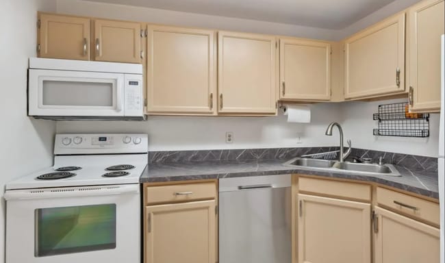Photo - Charming 1 Bedroom, 1 Bathroom Available I... Unit T19