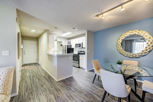 Crestview at Oakleigh Apartments