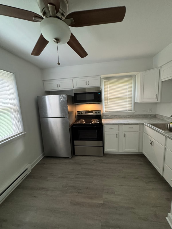 Photo - 717 W Oakley Ave