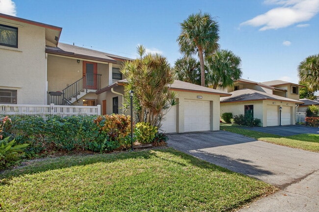 Building Photo - 1780 NE 39th Ct Unit 901