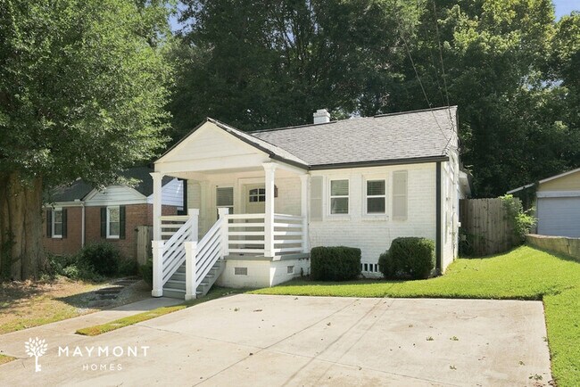 130 Burbank Dr SW