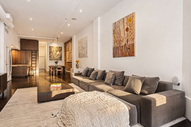 Photo - 20 E 17th St Unidad SI ID1256826P