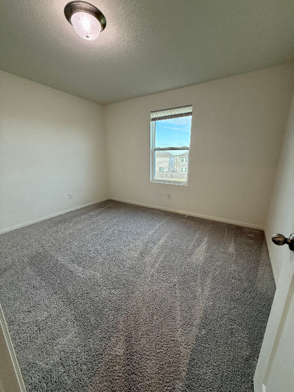 Photo - 107 Waterbuck Lp