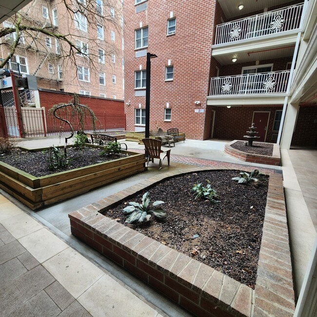 8515 120th St Unit 3A