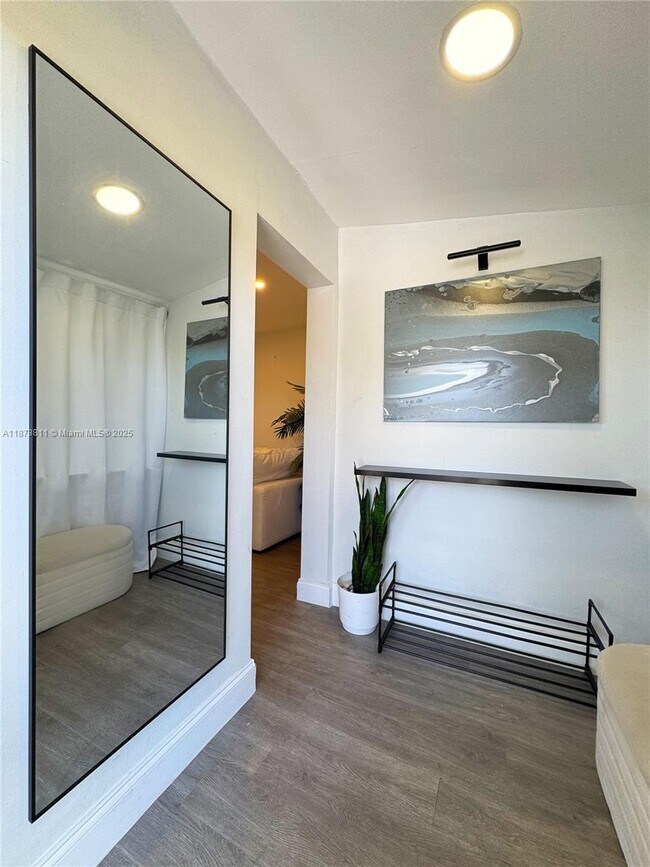 Photo - 174 NE 55th St Unit Upstairs