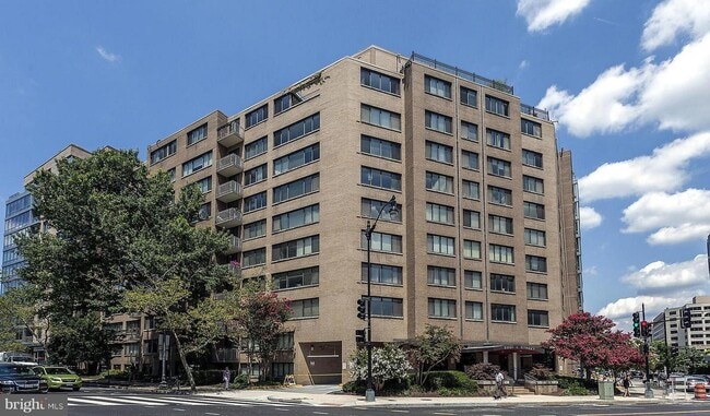 Building - 2201 L St NW Unit 501