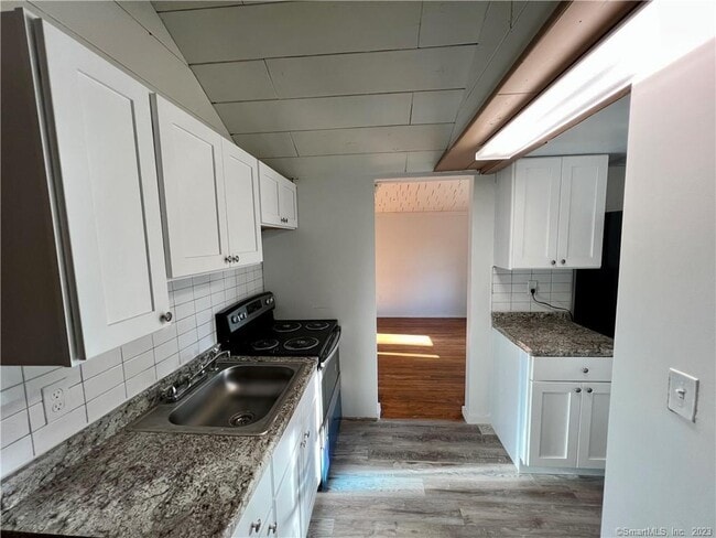 Photo - 39 Waterbury Rd Unit E3