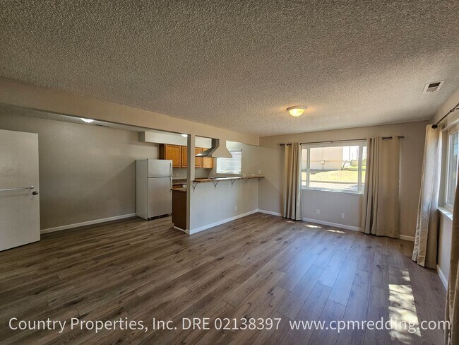 2951 Robert Ct Unit 6