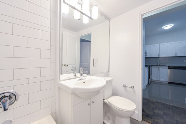 Photo - Cedarwood Suites