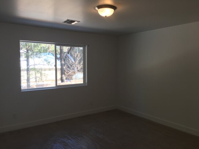 Master bedroom (light shown has been replaced with new lighted fan fixture)