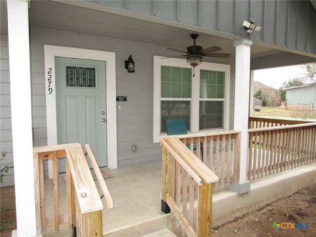 Photo - 2279 Eastman Ave