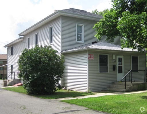Building Photo - 290 N Tratt St Rental