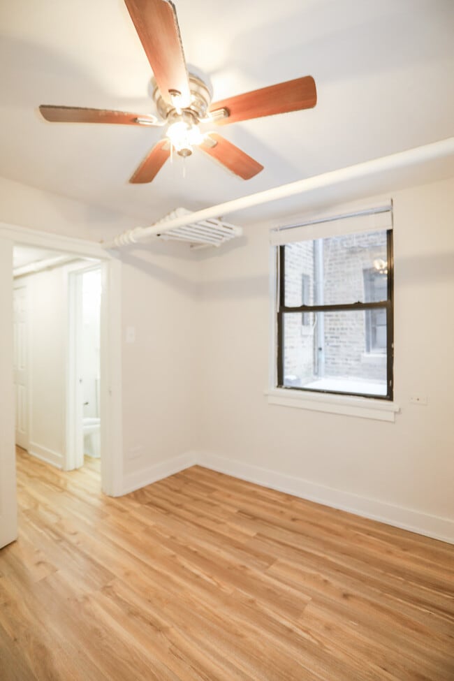 Photo - 5210 S Woodlawn Ave