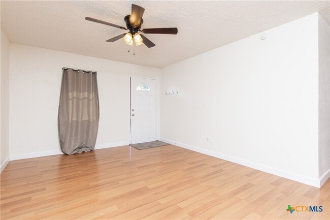 Photo - 717 N 19th St