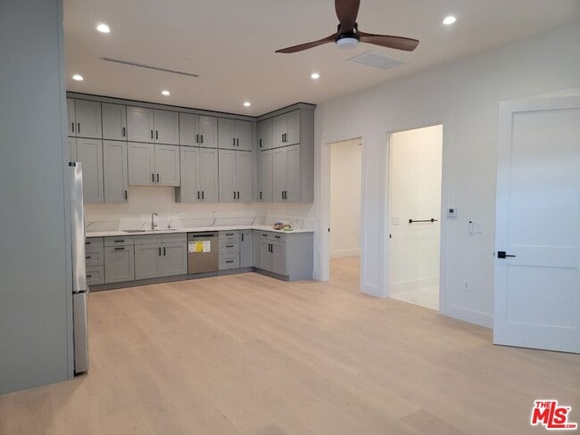 Photo - 1430 N Brighton St