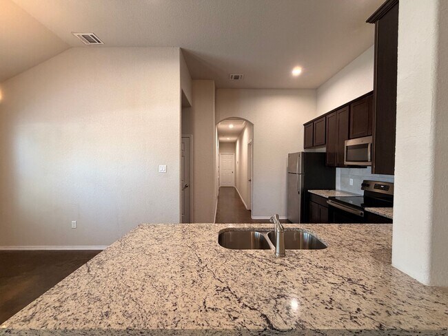 Photo - 1127 Renee Way