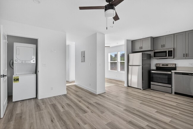 Building Photo - 113 S Lillie Ave Rental