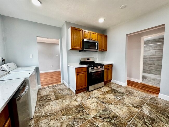 Photo - 228 Belmont St Unit 3