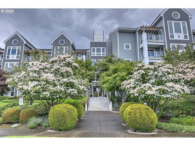 Building Photo - Beautiful Columbia Shores Condo Near Downtown Vancouver on the Columbia River