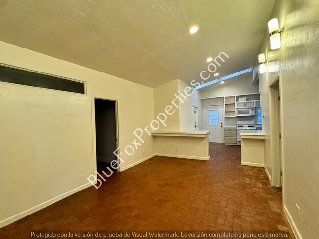 Photo - 3318 E Bellevue St