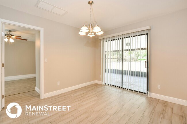 Photo - 2755 Candler Dr