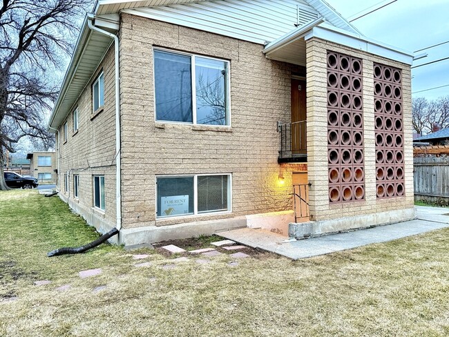 Photo - 1542 S Green St Condo Unit 3