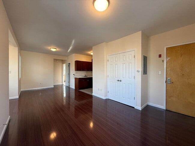 Photo - 214 Hamilton Ave Unit 2