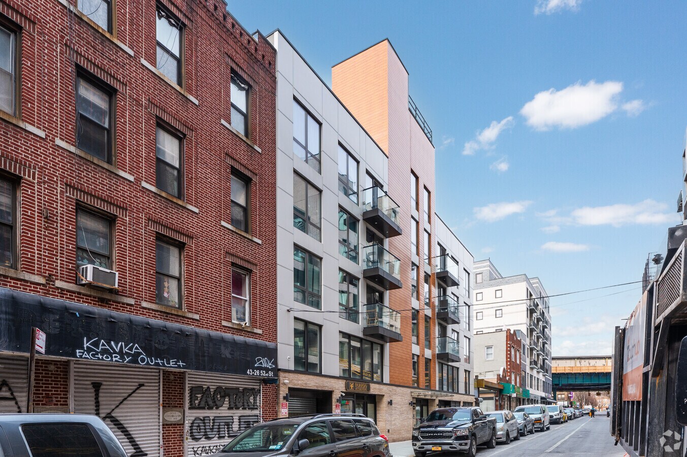 Photo - Silver Point Apartments