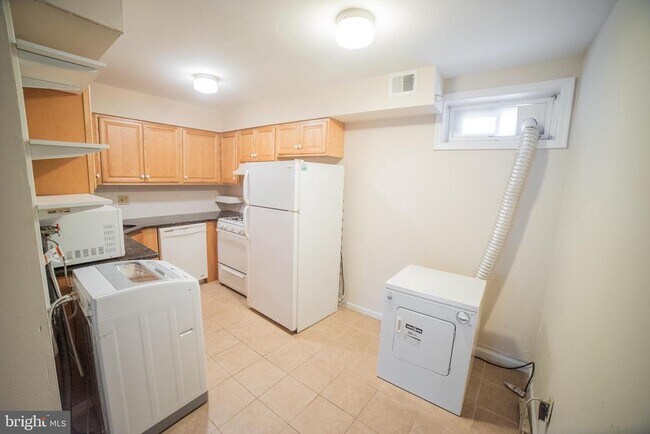 Photo - 2300 Naudain St