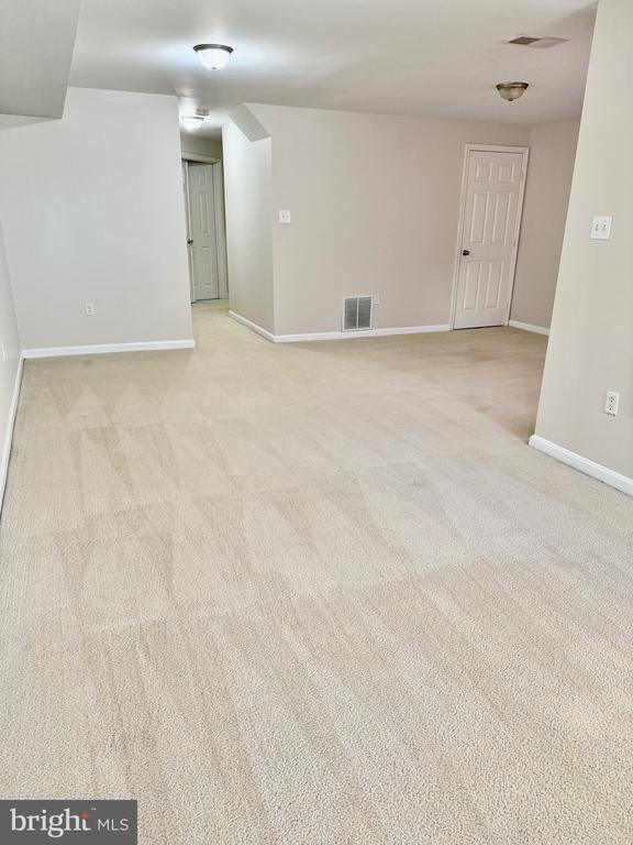 Photo - 3362 Nadia Loop