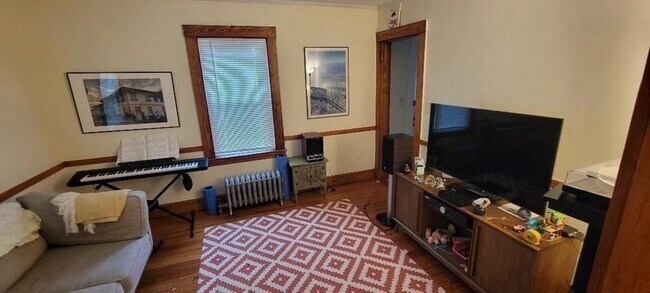 10-12 Brookway Rd Unit 1