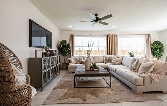 Photo - 2363 Explorador Dr