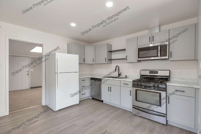 1695 S Raritan St