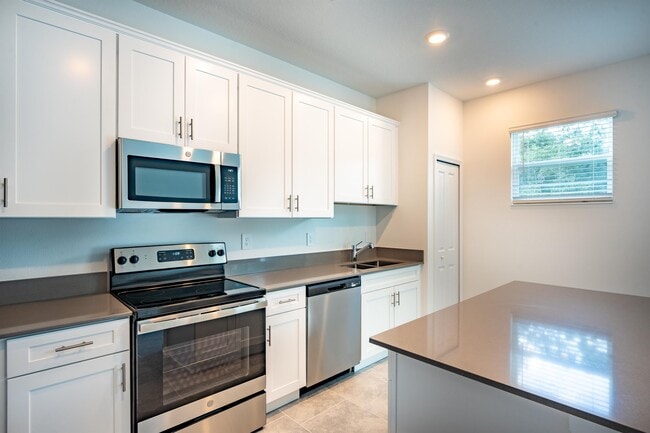 Photo - 7464 Stone Crk Trl