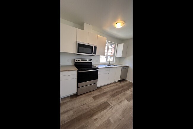 Photo - 12420-12476 76 St NW Unit 12420 - Bsmt 1