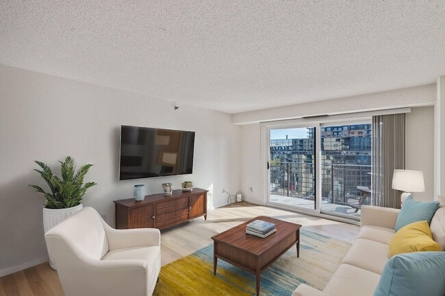 Building Photo - 121 Washington Ave S